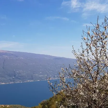 Italy Gardalake Tignale. Sunclass 펜션 티날레