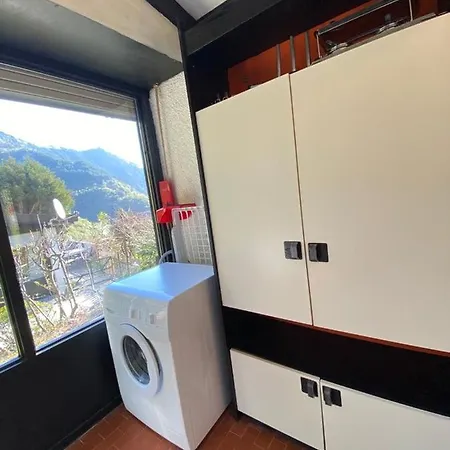 Italy Gardalake Tignale. Sunclass Дом отдыха Тиньяле