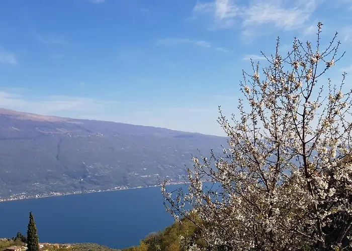 Italy Gardalake Tignale. Sunclass Casa vacanze Tignale